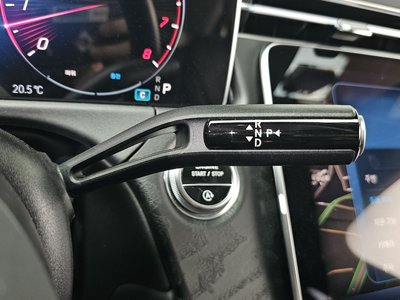 MERCEDES-BENZ E-CLASS - 9