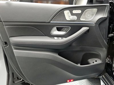 2025 Mercedes-BENZ GLS 缩略图 14