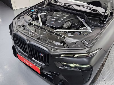 BMW X7 - 7