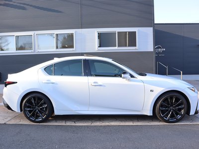 LEXUS IS - 4