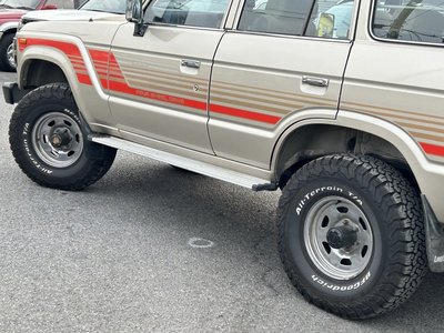 TOYOTA LAND CRUISER 60 - 6