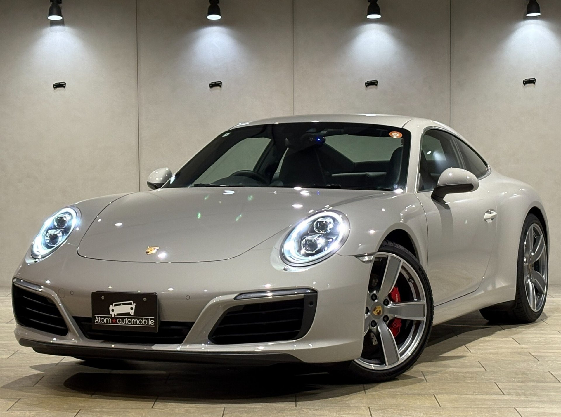 PORSCHE 911 - View 1