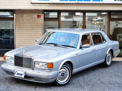 ROLLS-ROYCE SILVER SPUR