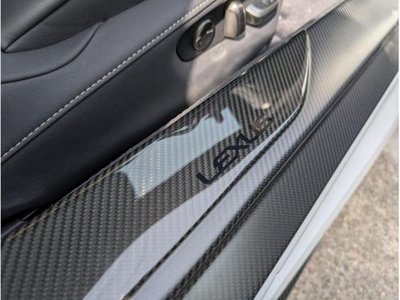 2018 Lexus LC — миниатюра 17