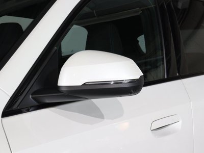 صورة 7 لـ 2025 BMW X1