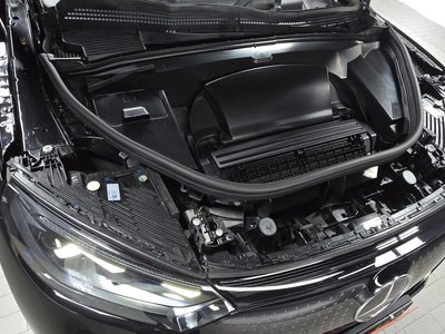 MERCEDES-BENZ EQE - 7