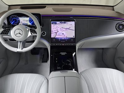 MERCEDES-BENZ EQE - 5