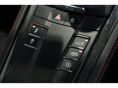2022 Porsche 718 缩略图 26