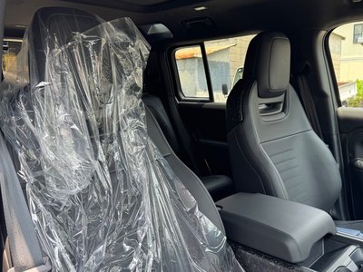 LAND ROVER DEFENDER 110 OCTA EDITION ONE - 6