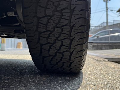 LAND ROVER DEFENDER 110 OCTA EDITION ONE - 9