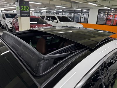 صورة 6 لـ 2025 Mercedes-BENZ E-CLASS