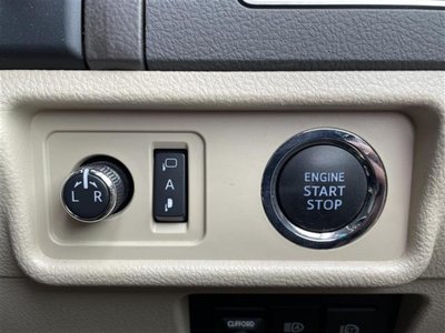 TOYOTA LAND CRUISER PRADO - 8