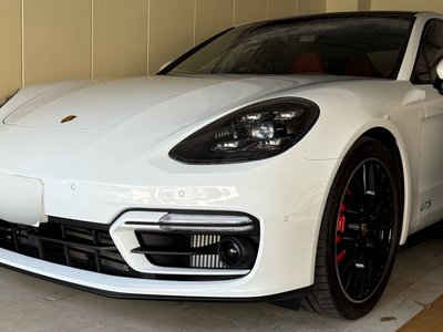 PORSCHE PANAMERA - 10