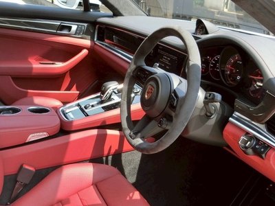 PORSCHE PANAMERA - 6