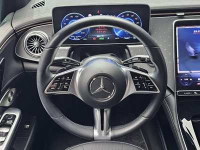 2023 Mercedes-BENZ EQE — миниатюра 19