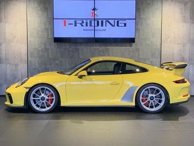 PORSCHE 911 - 8