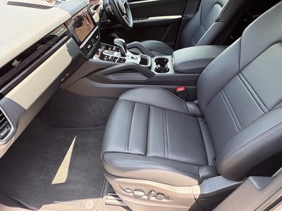 صورة مصغرة 59 لـ 2022 Porsche CAYENNE