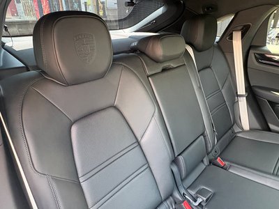 صورة مصغرة 49 لـ 2022 Porsche CAYENNE