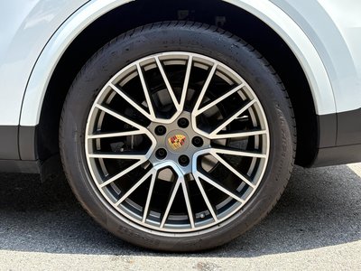 صورة مصغرة 46 لـ 2022 Porsche CAYENNE