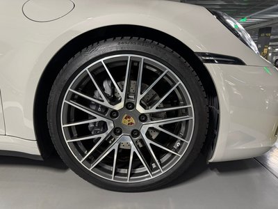 PORSCHE 911 - 10
