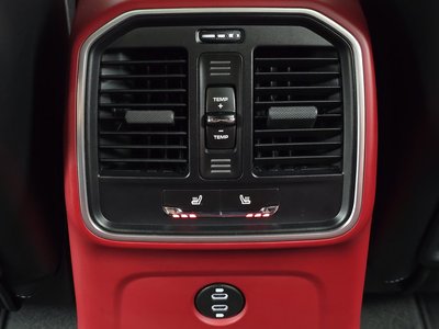 2024 Porsche MACAN 缩略图 25