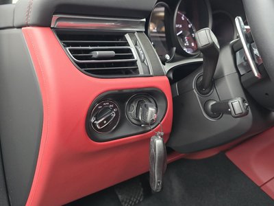 2024 Porsche MACAN 缩略图 27