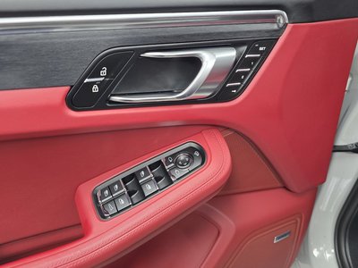 2024 Porsche MACAN 缩略图 30