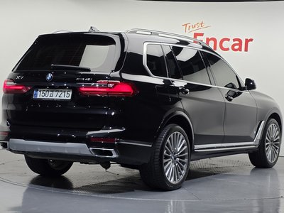 2021 BMW X7 — фото 4