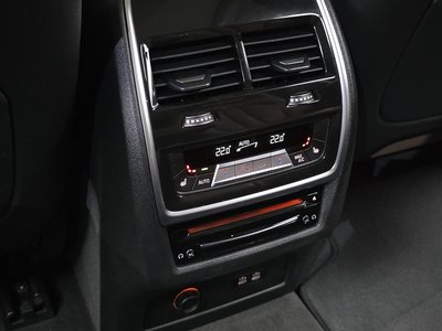 2021 BMW X7 — миниатюра 17