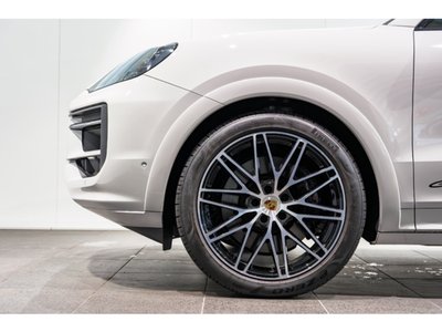 PORSCHE CAYENNE - 10