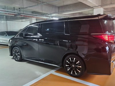 TOYOTA ALPHARD - 2
