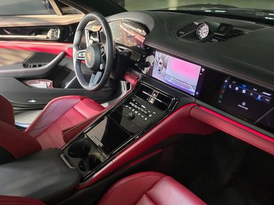 PORSCHE PANAMERA - 8