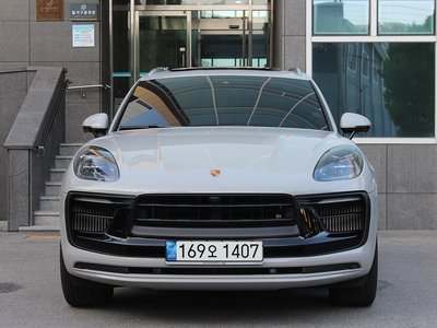 2022 Porsche MACAN — фото 4