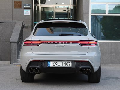 2022 Porsche MACAN — фото 3