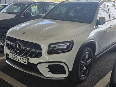 MERCEDES-BENZ GLB - 3