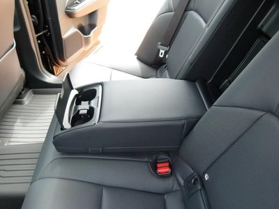 صورة مصغرة 72 لـ 2025 Toyota CROWN CROSSOVER