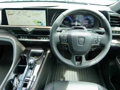 صورة مصغرة 14 لـ 2025 Toyota CROWN CROSSOVER