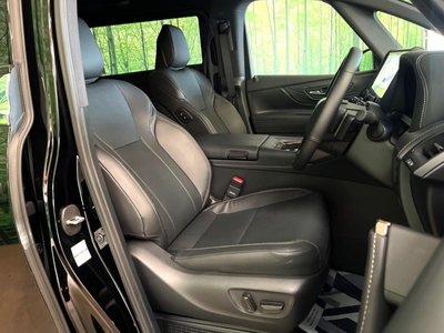 2025 Toyota ALPHARD photo 9