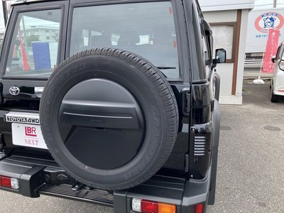 صورة مصغرة 50 لـ 2025 Toyota LAND CRUISER 70