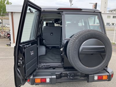 صورة مصغرة 51 لـ 2025 Toyota LAND CRUISER 70