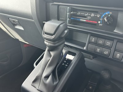 صورة مصغرة 31 لـ 2025 Toyota LAND CRUISER 70