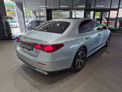 MERCEDES-BENZ E-CLASS - 4