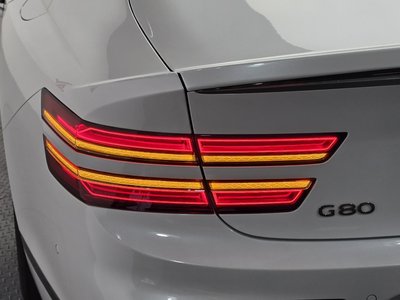 GENESIS G80 (RG3) - 10