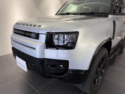 LAND ROVER DEFENDER - 1