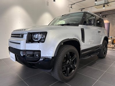 LAND ROVER DEFENDER - 4