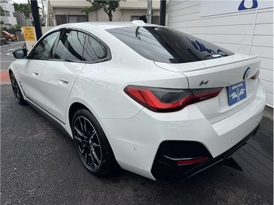 2022 BMW I4 photo 8