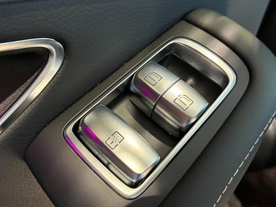 2018 Mercedes-BENZ S-CLASS thumbnail 30