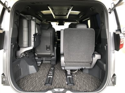 2024 Toyota ALPHARD — миниатюра 12