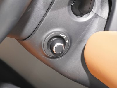 LAND ROVER DEFENDER 2023 thumbnail 13