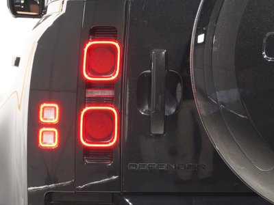 LAND ROVER DEFENDER 2023 thumbnail 41